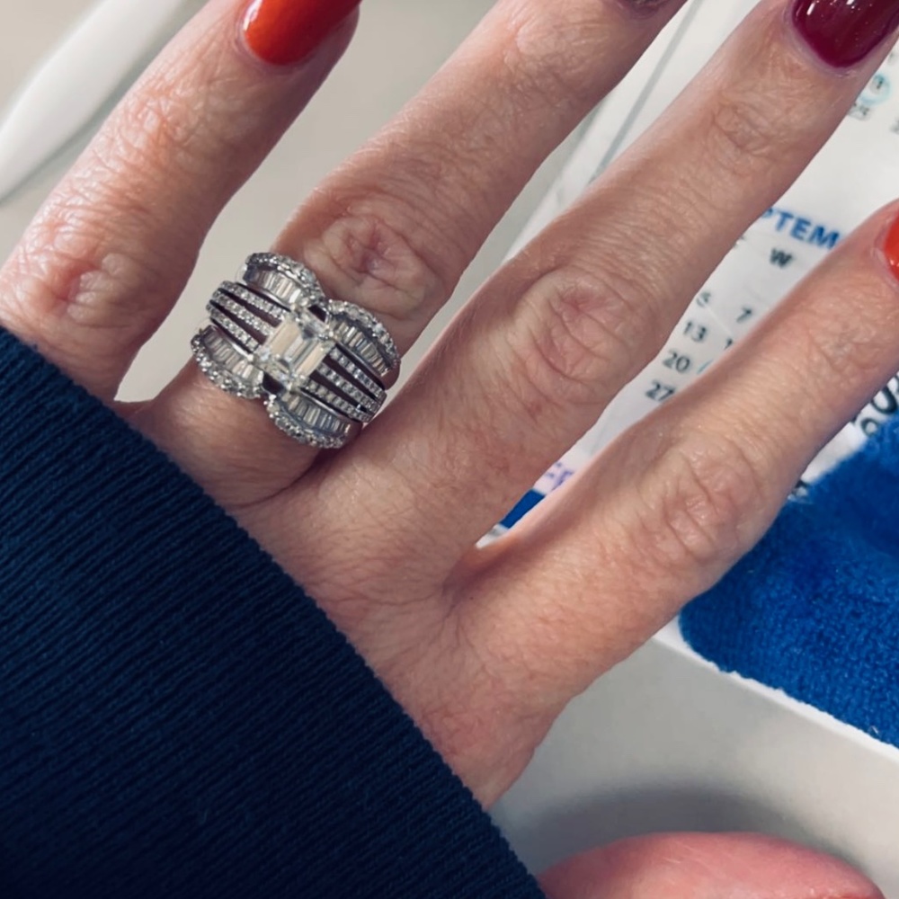 Wedding Set - Picture 2 of 3